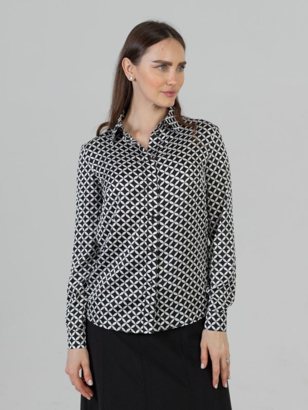 422313 TRiKa Shirt