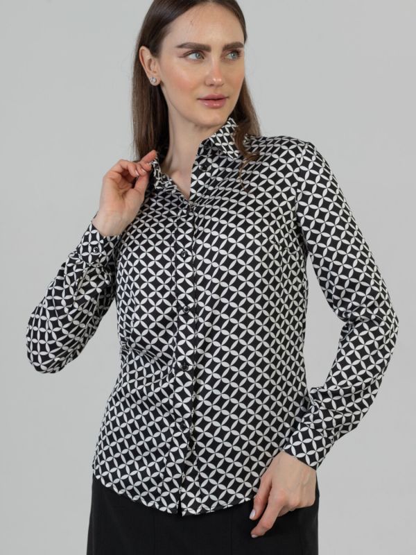 422313 TRiKa Shirt